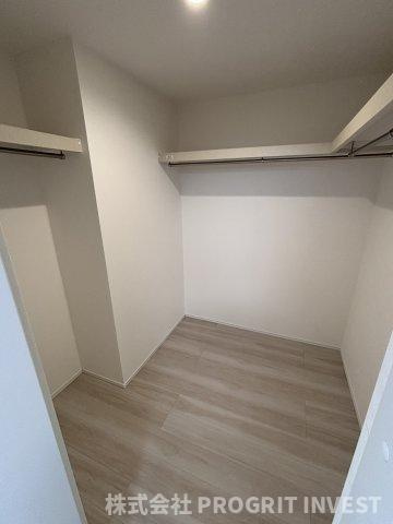 新築戸建・渋谷区本町一丁目の洋室|3階洋室（約6.0帖）収納