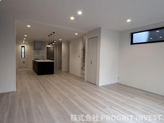 新築戸建・渋谷区本町一丁目の居間・リビング