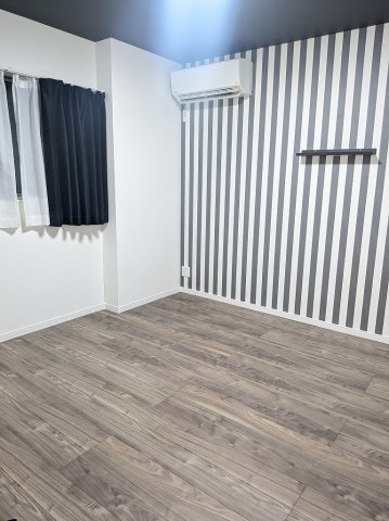 【子供部屋】 | 平野区西脇1丁目 | 【1階：洋室6.1帖】ウォークスルークローゼットに面しています♪