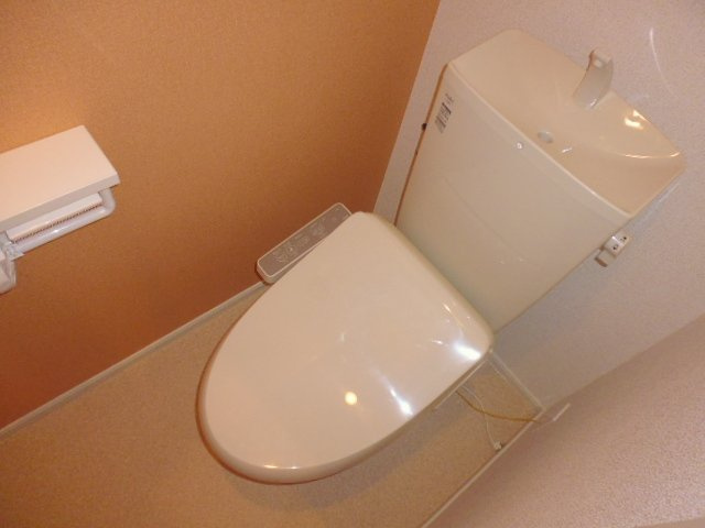 ブルー　エトワールOのトイレ|温水洗浄便座