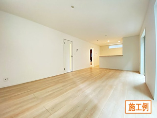 【内観：施工例】 | 横浜市旭区金が谷2丁目　全2棟 | 同施工会社施工例（リビング）
