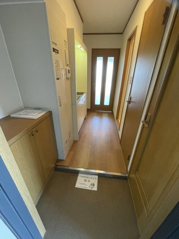 【玄関】 | アパルト松崎