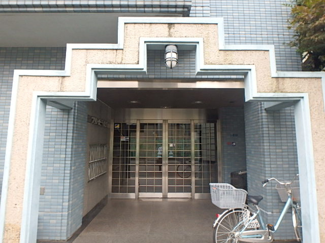 ブルービラ吉原のエントランス