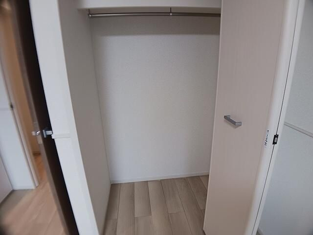 ヒカルサ東川口の収納