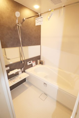 郡山市七ッ池町　　　  １号棟　　　橘小学校、郡山第３中学区　の浴室