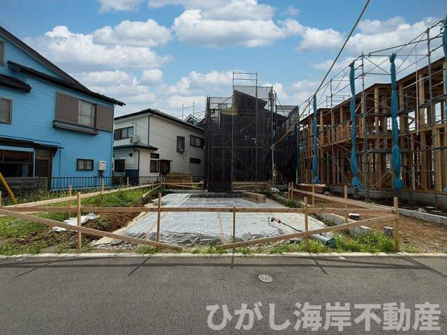 茅ヶ崎市香川１丁目　新築戸建　全6棟の外観|8月17日撮影　建築中　現地外観