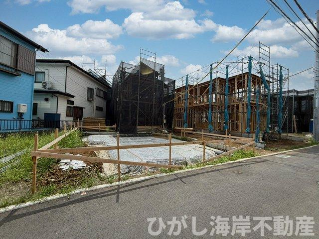 茅ヶ崎市香川１丁目　新築戸建　全6棟の外観|8月17日撮影　建築中　現地外観