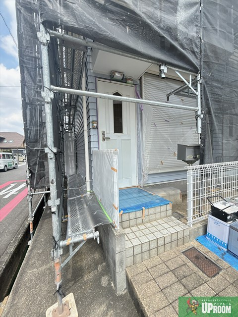 クローバーKYのエントランス
