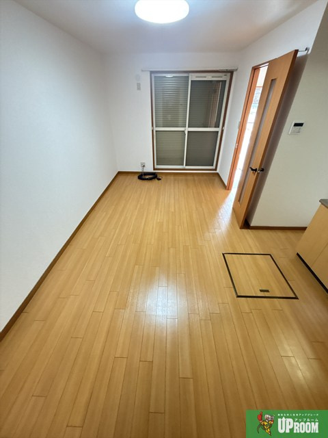 クローバーKYの居間・リビング
