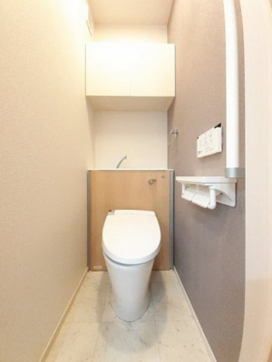 【トイレ】 | Ｂｏｓｃａｔｏ　Ｈ　1K | 落ち着いた色調のトイレです