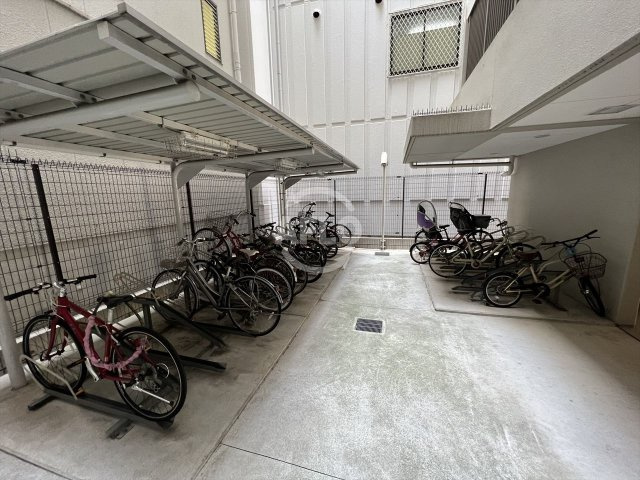 ファインフラッツ北浜　中大江小学校区の設備|ファインフラッツ北浜　駐輪場