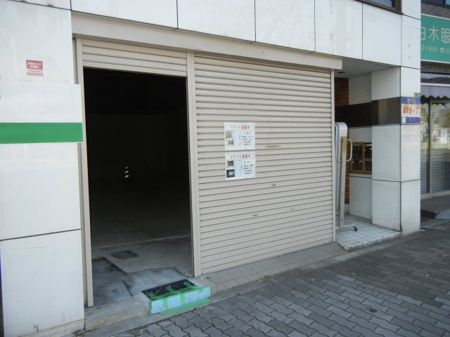 ダイカビルの外観