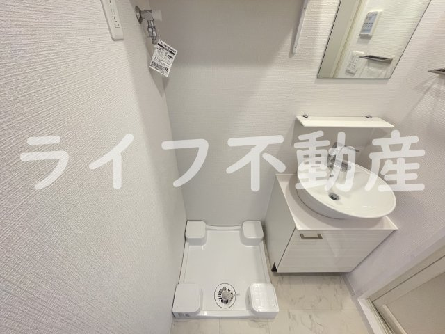 エスリードレジデンス大今里の洗面所|忙しい朝には欠かせない洗面所です