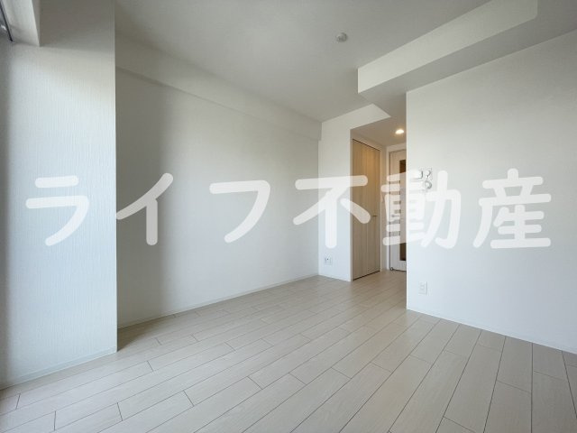 エスリードレジデンス大今里の洋室|個人の部屋や寝室として使える洋室です