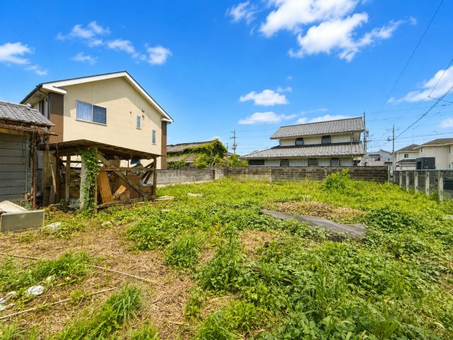 離れのある暮らし×137坪の敷地と豊富な部屋数を愉しむ家の庭|お庭で自由な時間を過ごせます