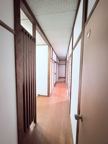 リノベ完工☆137坪の敷地と離れのある暮らしの内装