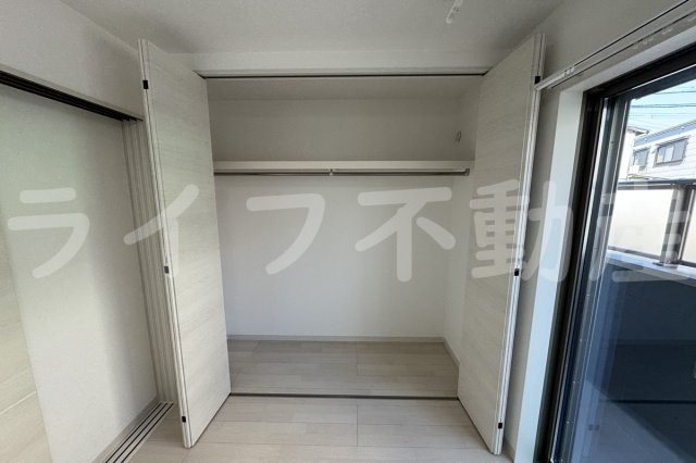 セレニティ衣摺の収納|大きなものも収納できそうです