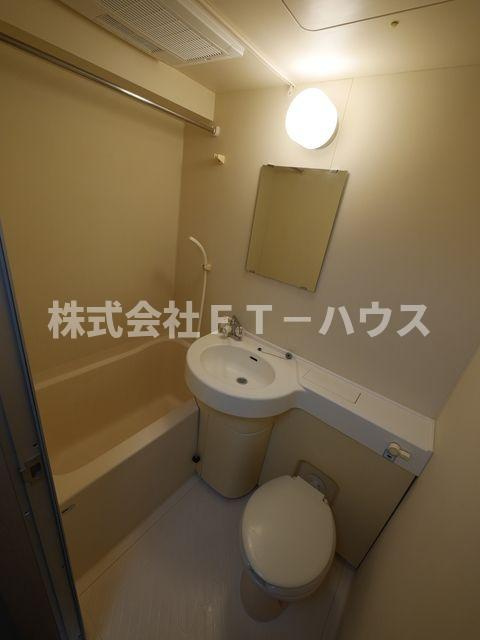 ベイステート安間の浴室