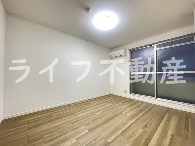 ハイツ富士パートⅡの内装|明るい室内です
