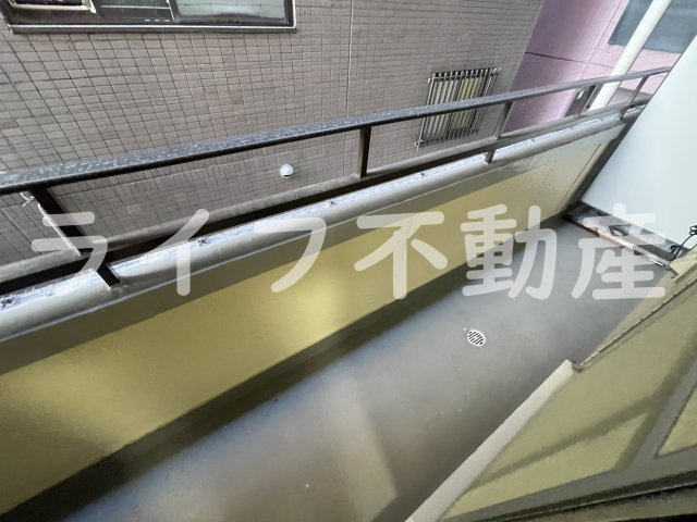 ハイツ富士パートⅡのバルコニー|お洗濯にも便利なバルコニー付き