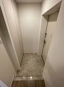 ＬＵＭＥＥＤ南千住の玄関