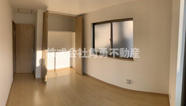 平塚市纒4丁目　新築一戸建て　B号棟の内観：施工例|《施工例》洋室
