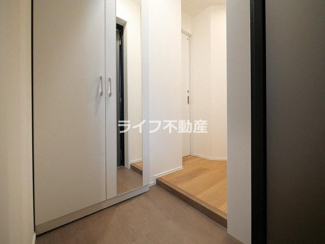 iCube森ノ宮の玄関|収納もある玄関です