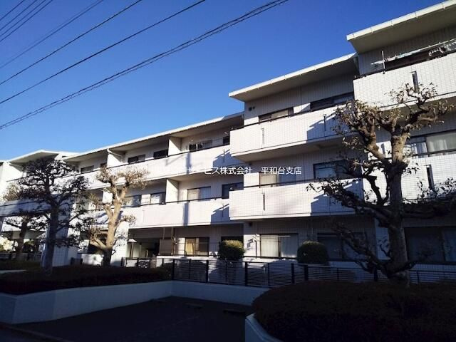 ドルフ高松台の外観
