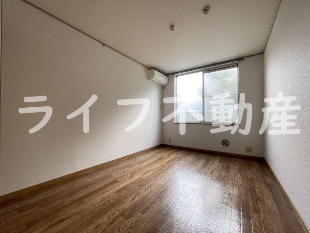 エステートピア中野の居間・リビング|おしゃれな居間です