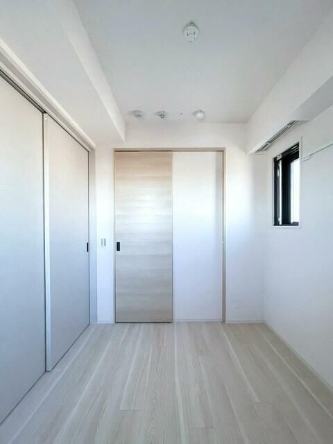 ルフォンプログレ浅草入谷の洋室