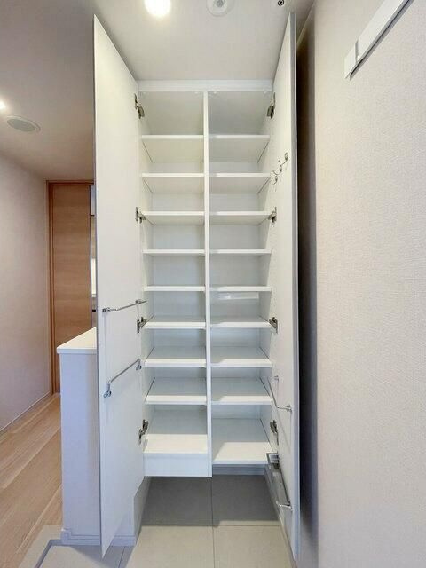 ルフォンプログレ浅草入谷の玄関