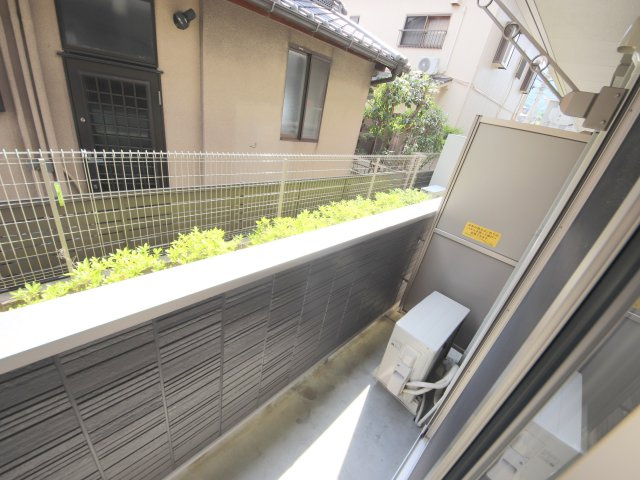 レセンテ生駒のバルコニー