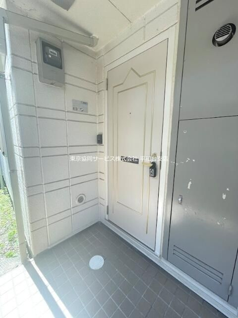 ビューテラス成増の玄関