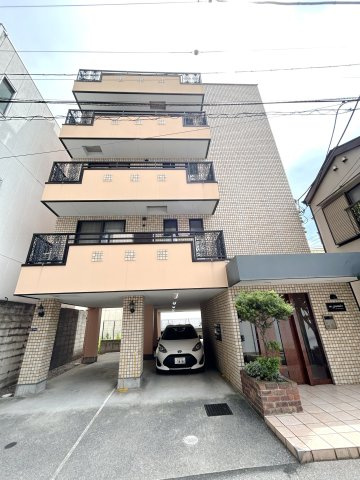 アンプルミエールの外観
