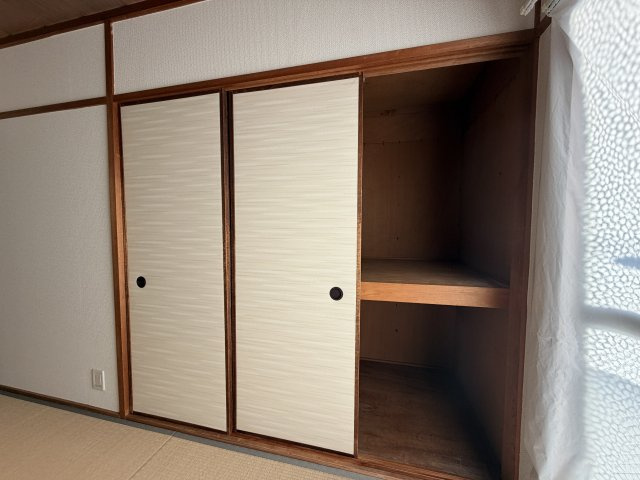 東園田マンションの収納