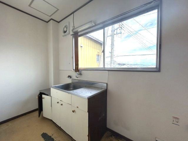 事業用工場　長野市大字東和田のキッチン|2F和室横のキッチン
