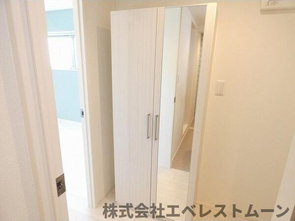 ハーモニーテラス東海通Ⅰの収納|ちょっとした収納スペースも充実しています