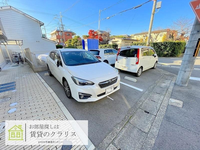 D-room桂西口の駐車場
