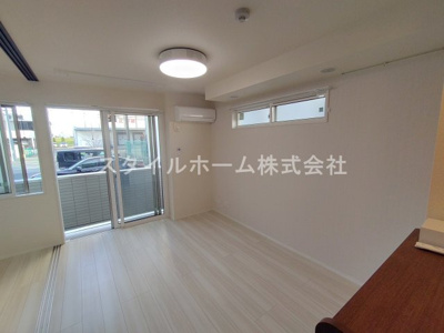 【居間・リビング】 | D-square湊町  | イメージ写真です。