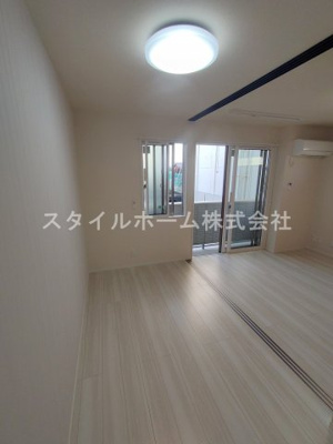 【居間・リビング】 | D-square湊町  | イメージ写真です。