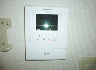 【セキュリティ】 | セレ千歳烏山 | モニター付インターホンです。