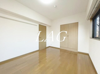 【居間・リビング】 | グランヴァン中野新橋 | 洋室のお部屋です。