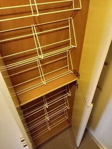 多摩市関戸５丁目の賃貸マンションの収納|こまごまとしたものを収納できそうですね