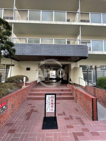日商岩井中津マンションのエントランス|日商岩井中津マンション　エントランス