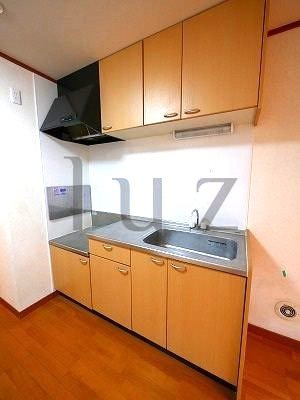 富士塚美和ハイツのキッチン|広々としたキッチンスペースです！