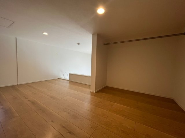 神戸市東灘区青木５丁目のアパートの居間・リビング