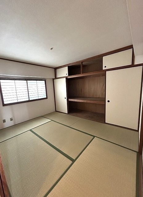 神戸市東灘区住吉台の賃貸マンションの居間・リビング