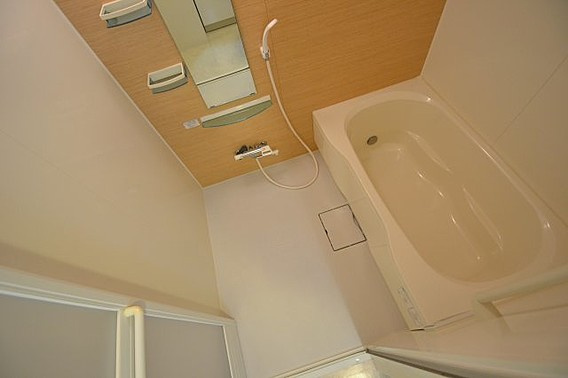 神戸市中央区加納町３丁目の賃貸マンションの浴室