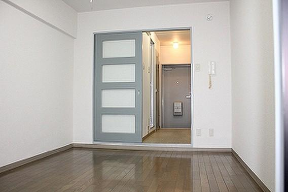 ファミーラ甲南　の居間・リビング