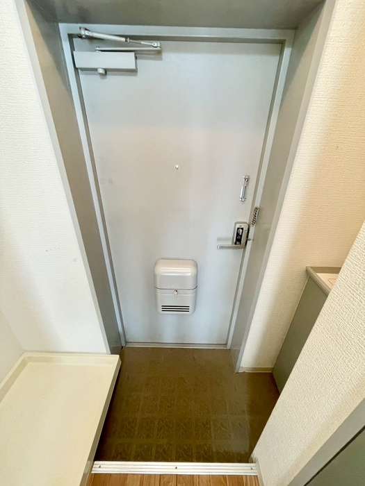 ファミーラ甲南　の玄関